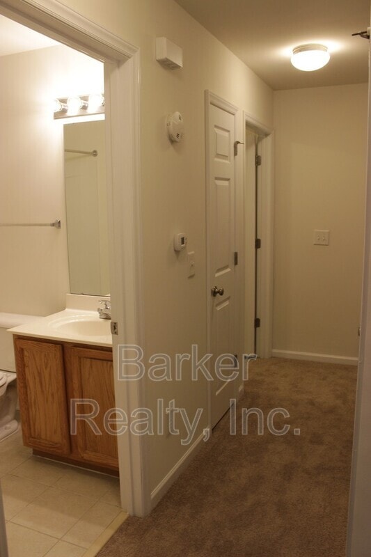 Building Photo - 11711 Mezzanine Dr