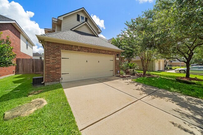 Building Photo - 22634 Cascade Springs Dr