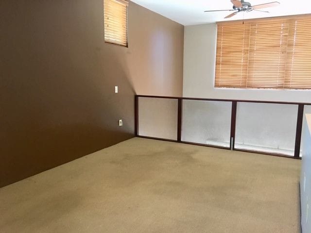 Building Photo - Modern loft style unit close to downtown