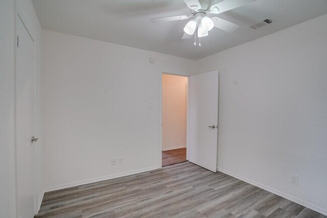 Building Photo - 3416 Harpers Ferry Ln