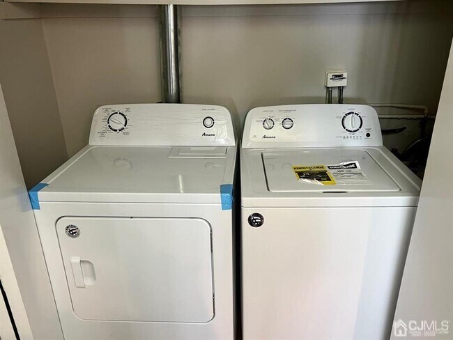 Building Photo - 117 Ironwood Plaza