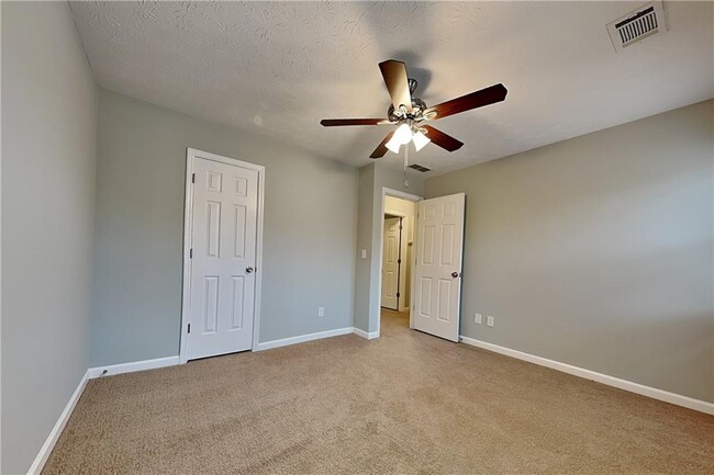 Building Photo - 3013 Meadowsweet Trail