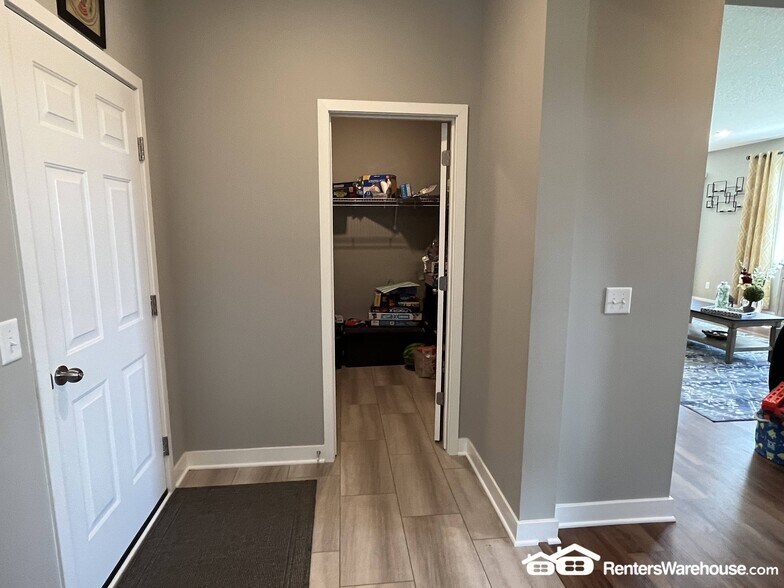 Building Photo - 18394 Greenstone Way