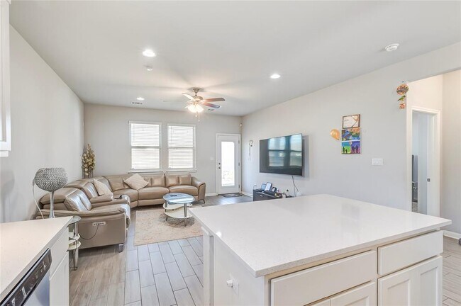 Building Photo - 2917 Birch Pk Path