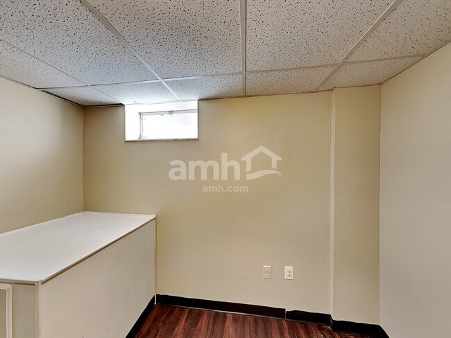 Building Photo - 291 Harland Drive
