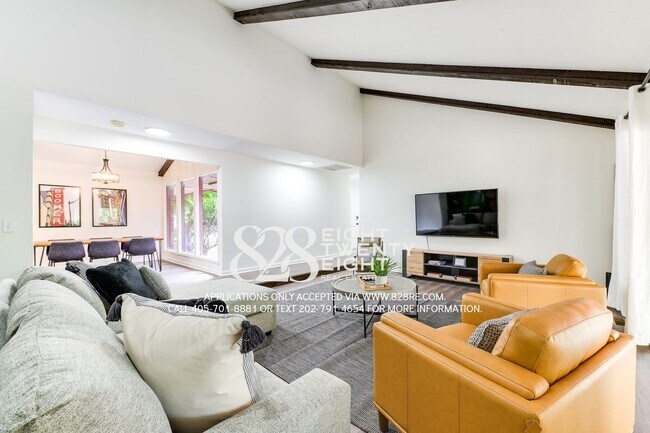 Building Photo - Talk About Unique! MUST SEE 3 bed/2 bath P...