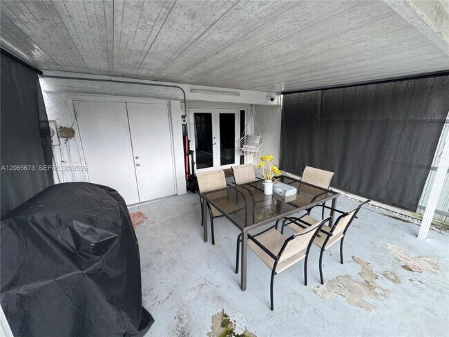 Building Photo - 5427 NW 169th St