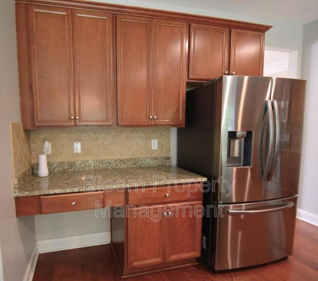 Building Photo - 8566 Royal Palm Ln