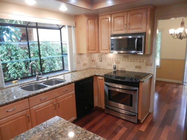 Building Photo - 4473 Augusta Dr