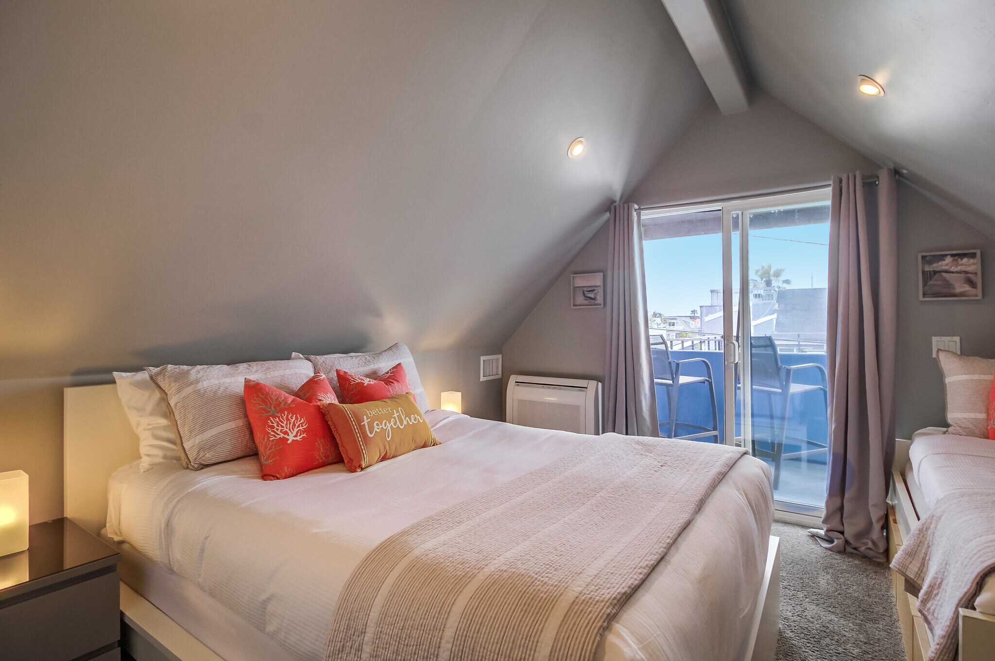 Building Photo - 735 Whiting Ct