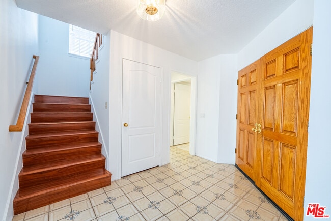 Building Photo - 12023 Stone Gate Way