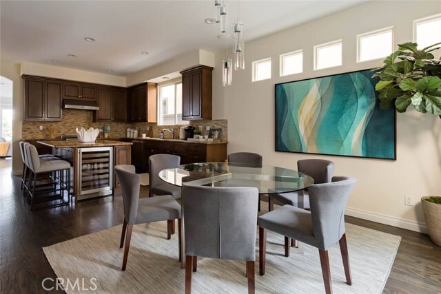 Building Photo - 615 7th St