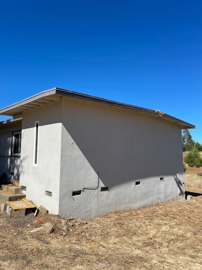 Building Photo - PA5519-Mendez, Luiz