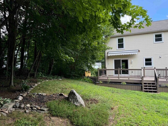 Building Photo - 158 Tina Dr