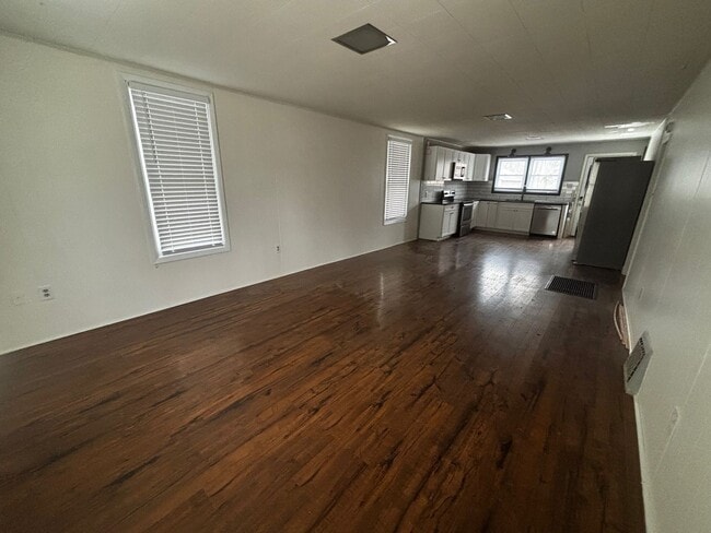 Building Photo - Italian Estates Property Management