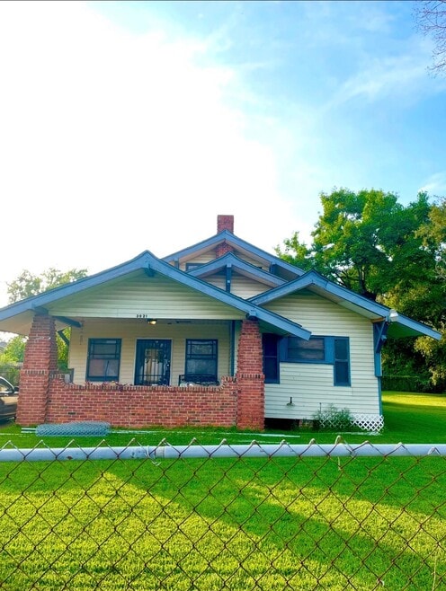 Building Photo - 3021 Procter St