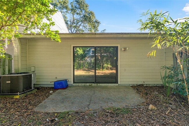 Building Photo - 3057 NW 28th Cir