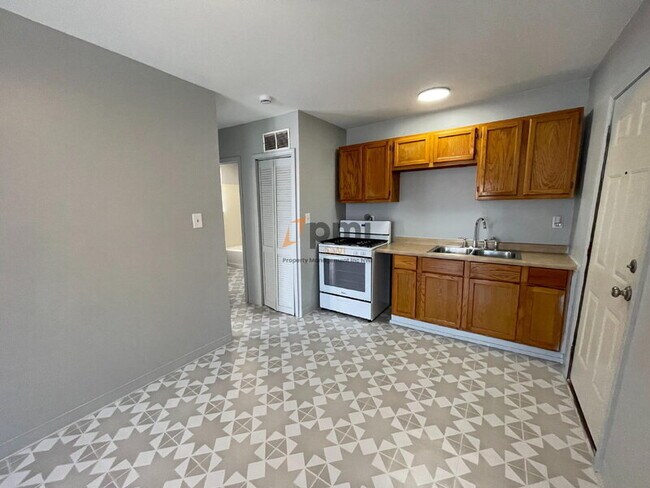 Building Photo - 4901 Walsh Ave