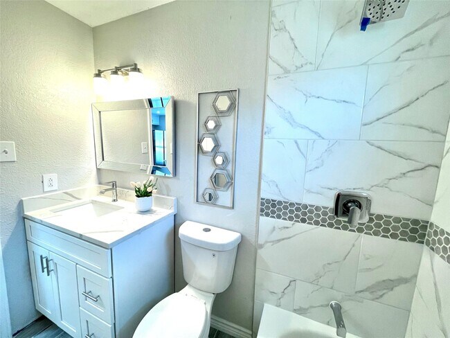 Building Photo - 18635 Andalusian Dr