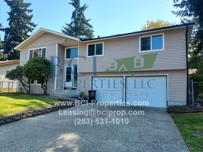 Building Photo - Beautiful 4 Bedroom/ 3 Bath Home close to Sunnyside Beach Park/ JBLM/ Fort Steilacoom!