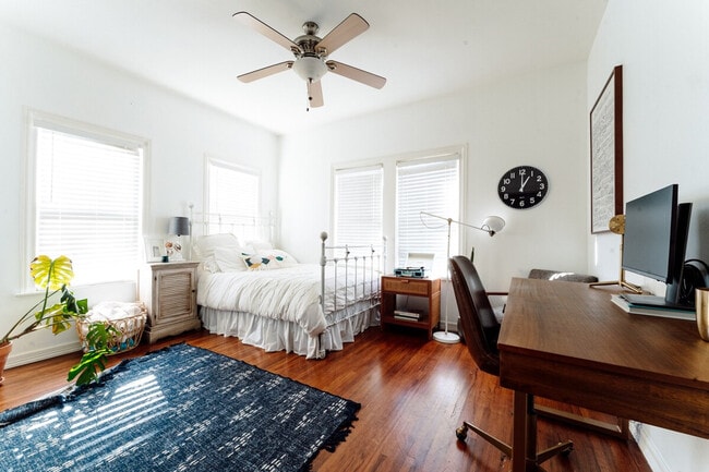 Building Photo - 1025 N 34th St