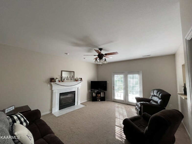 Building Photo - 505 Pebble Creek Rd