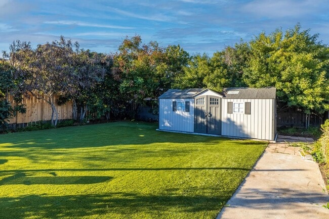 Building Photo - Charming Talmadge 2BR + Bonus Room