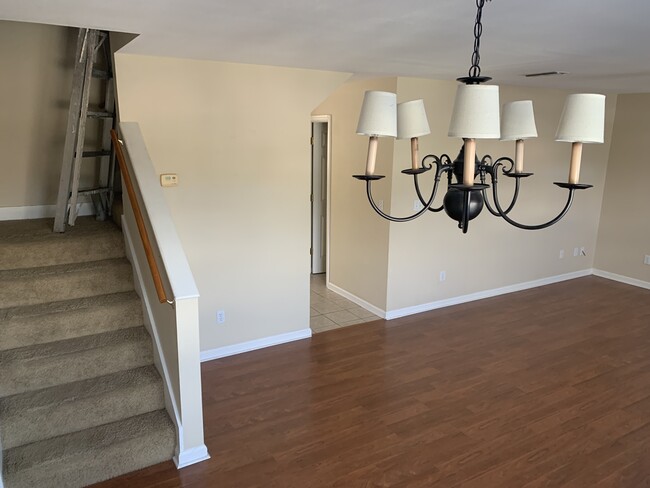 Building Photo - 188 Williamsburg Ave