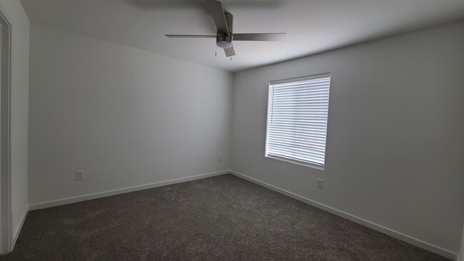 Building Photo - Brand New 2 Story Townhome