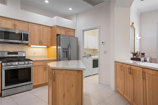 Building Photo - 5249 Far Oak Cir