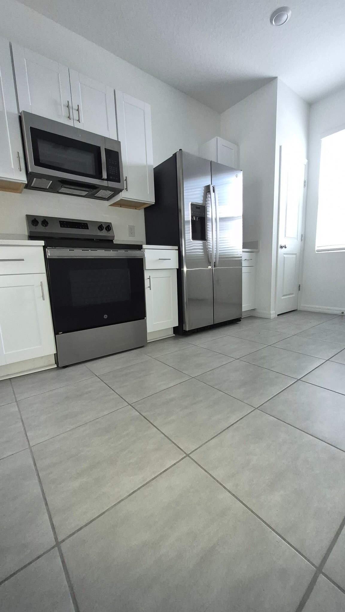 Building Photo - 3064 Skyline Lp