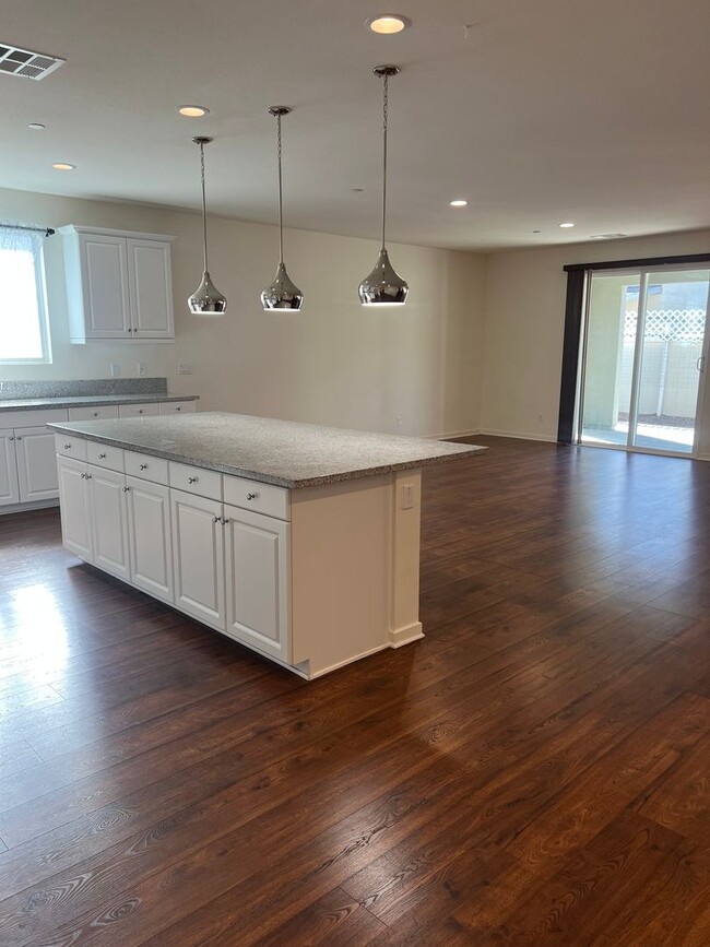 Building Photo - *Move In Special - $200 Off First Months Rent! 3 Bedroom Plus Bonus Room Single Family Home For R...