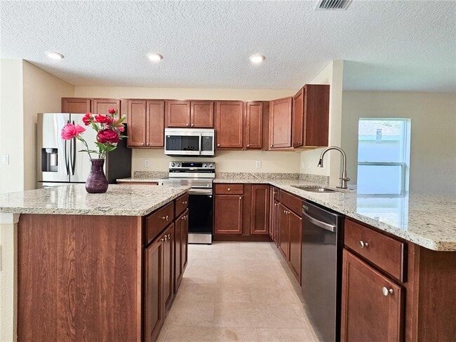 Building Photo - 6921 Central Ave