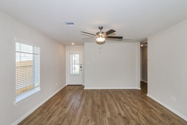 Building Photo - 7542 Tipton Meadow Way
