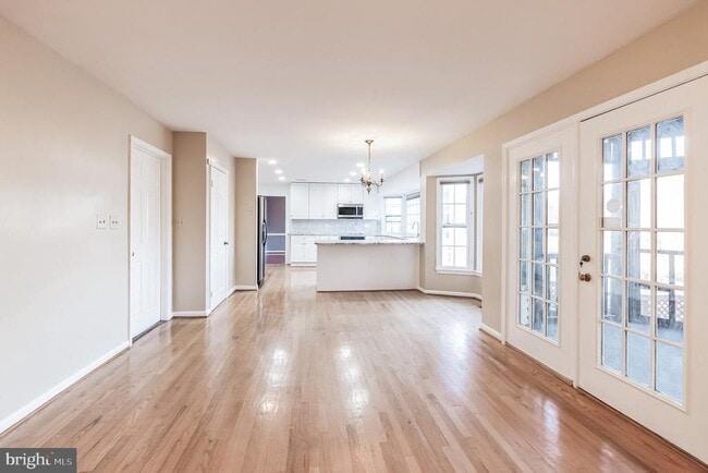 Building Photo - 14524 Pebblewood Dr