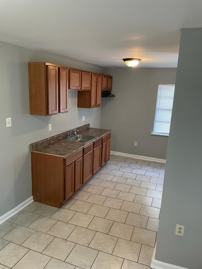 Building Photo - 2906 Mimosa Ave