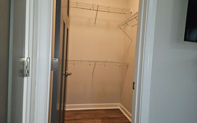 Building Photo - 137 SW Grand Magnolia Gln