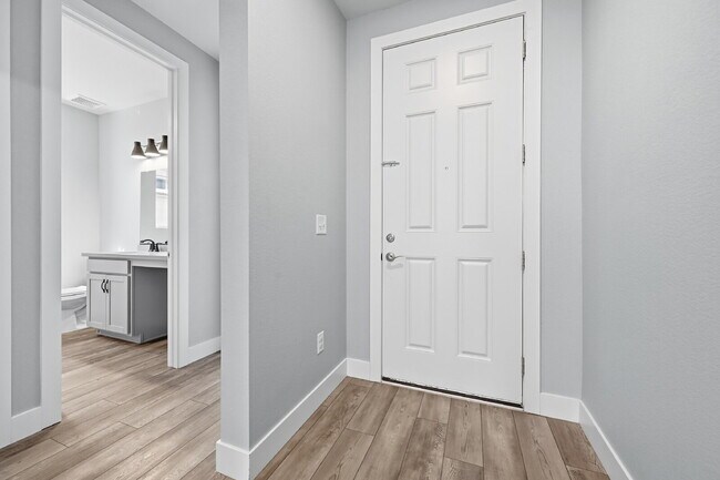 Building Photo - $3,240.95, $300 off the first month's rent, 3 Beds - 2 Bath, Single Family Home in Dacono with 3-...