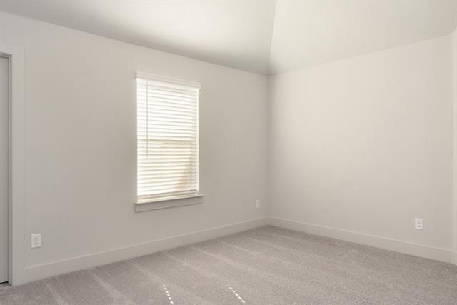 Building Photo - 3743 Milwaukee Ave