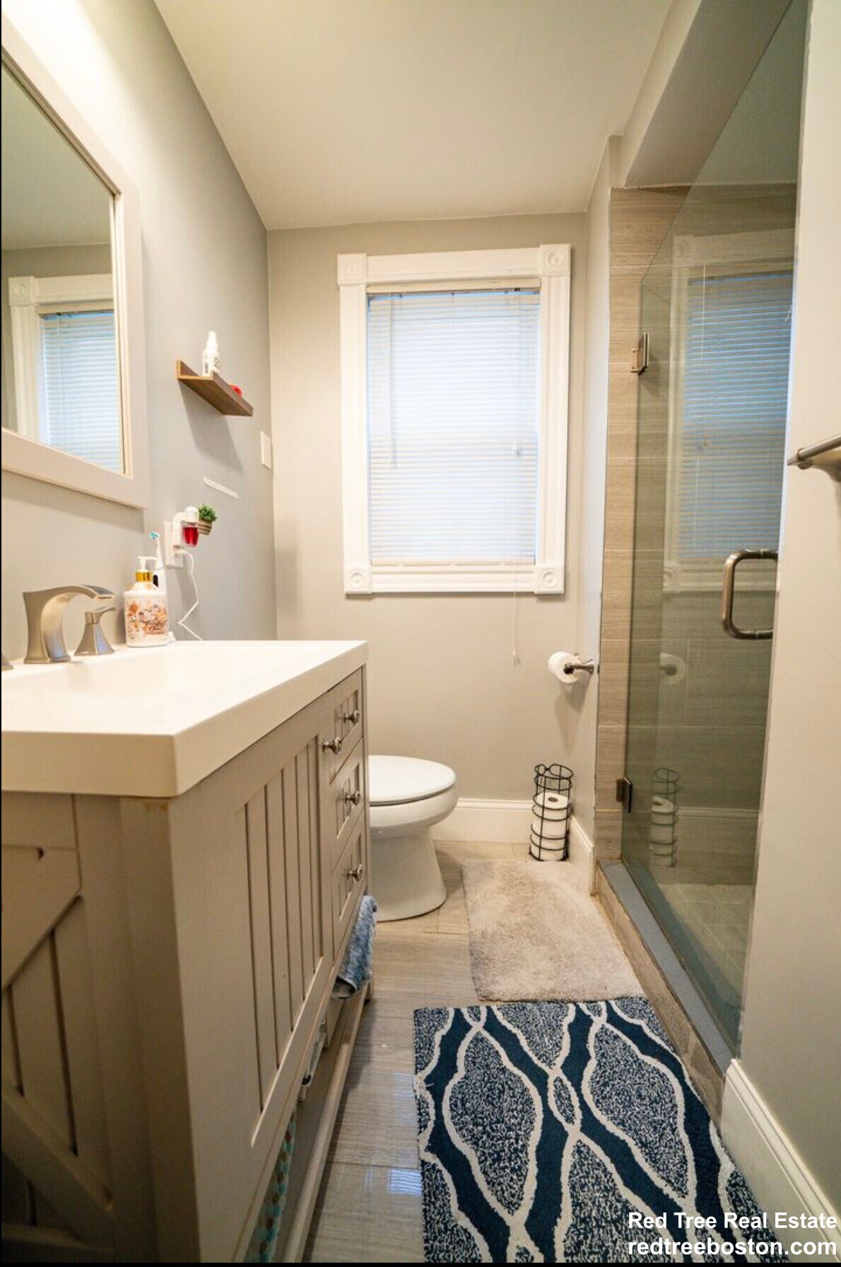 Building Photo - 35 Calumet St