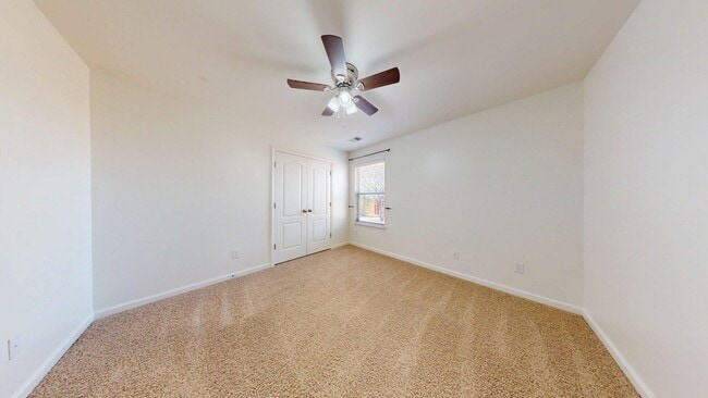 Building Photo - AVAILABLE NOW! Cozy 3 bed, 2 bath home in Wyndham Gates!