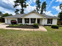 Building Photo - 636 Bridgton Dr
