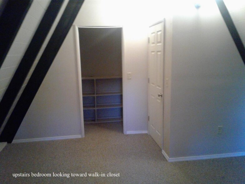Building Photo - 8616 Arlon St