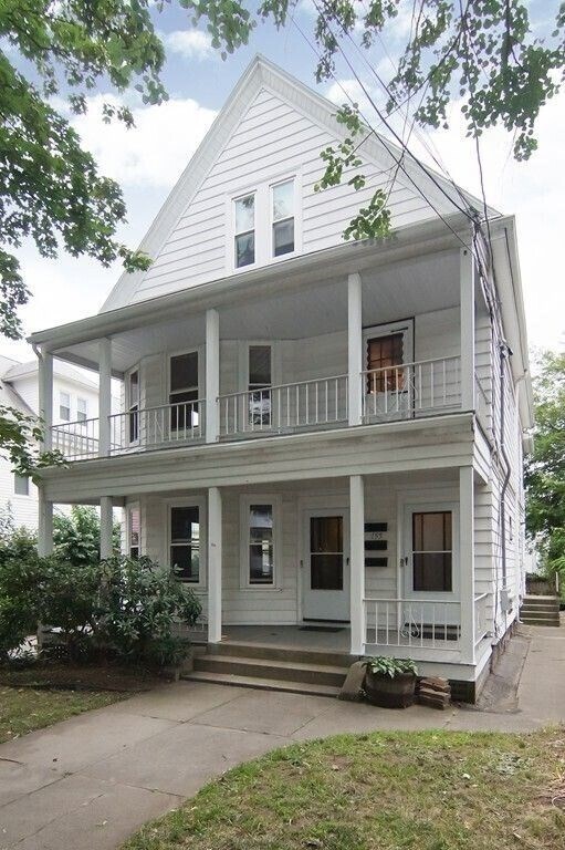Building Photo - 152 Spruce St