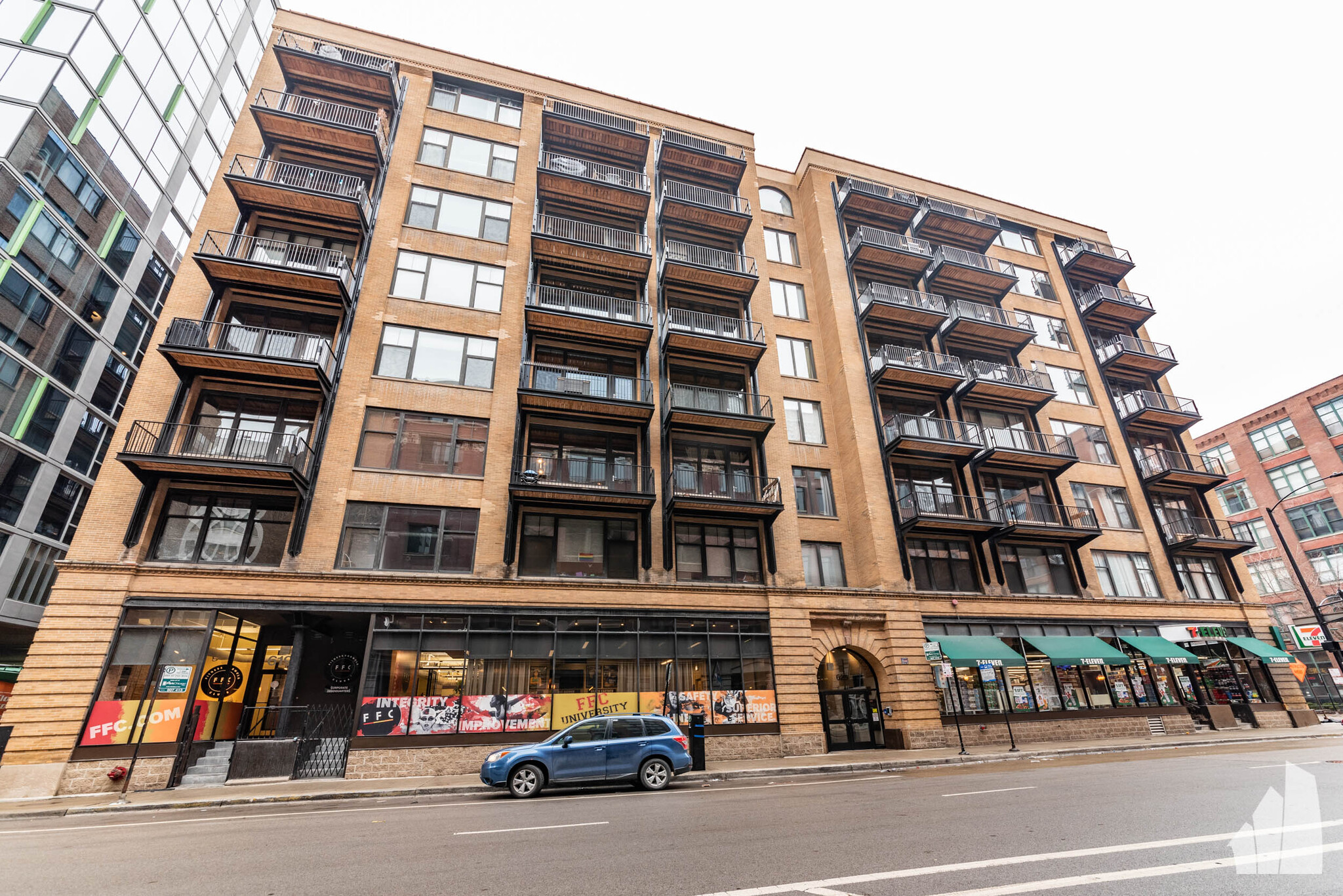Building Photo - 625 W Jackson Blvd