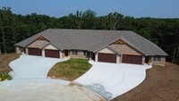 Building Photo - New Construction 4bd/3ba Townhouse
