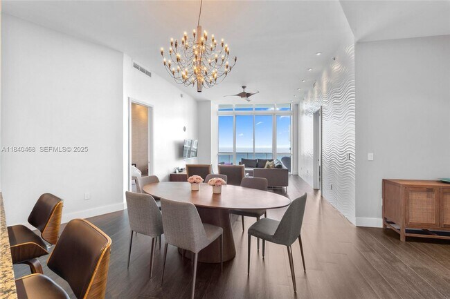 Building Photo - 16001 Collins Ave