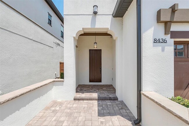 Building Photo - 8436 Via Vittoria Way