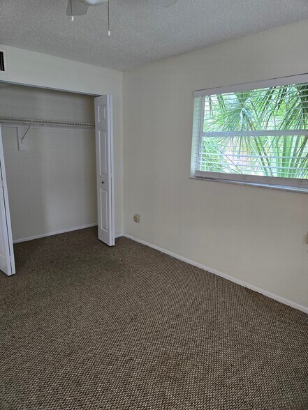 Building Photo - 1630 Redwood St