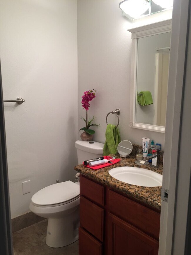 Building Photo - 11744 SW Boones Bend Dr